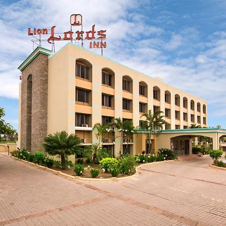 Lion Lords Inn Rājula Екстериор снимка